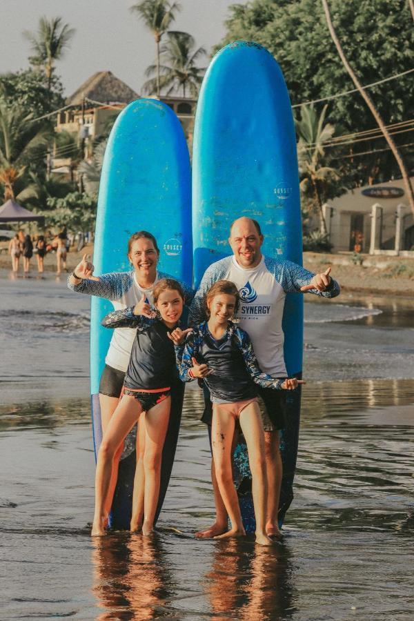 Surf Synergy All-Inclusive Surf Retreat Хако Экстерьер фото