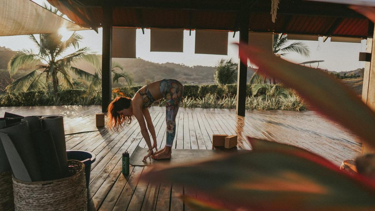 Surf Synergy All-Inclusive Surf Retreat Хако Экстерьер фото
