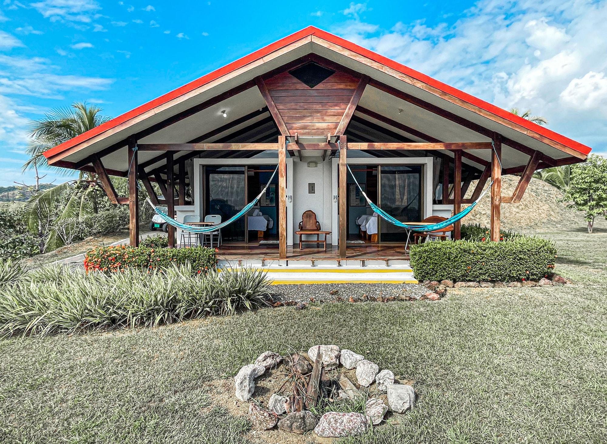 Surf Synergy All-Inclusive Surf Retreat Хако Экстерьер фото