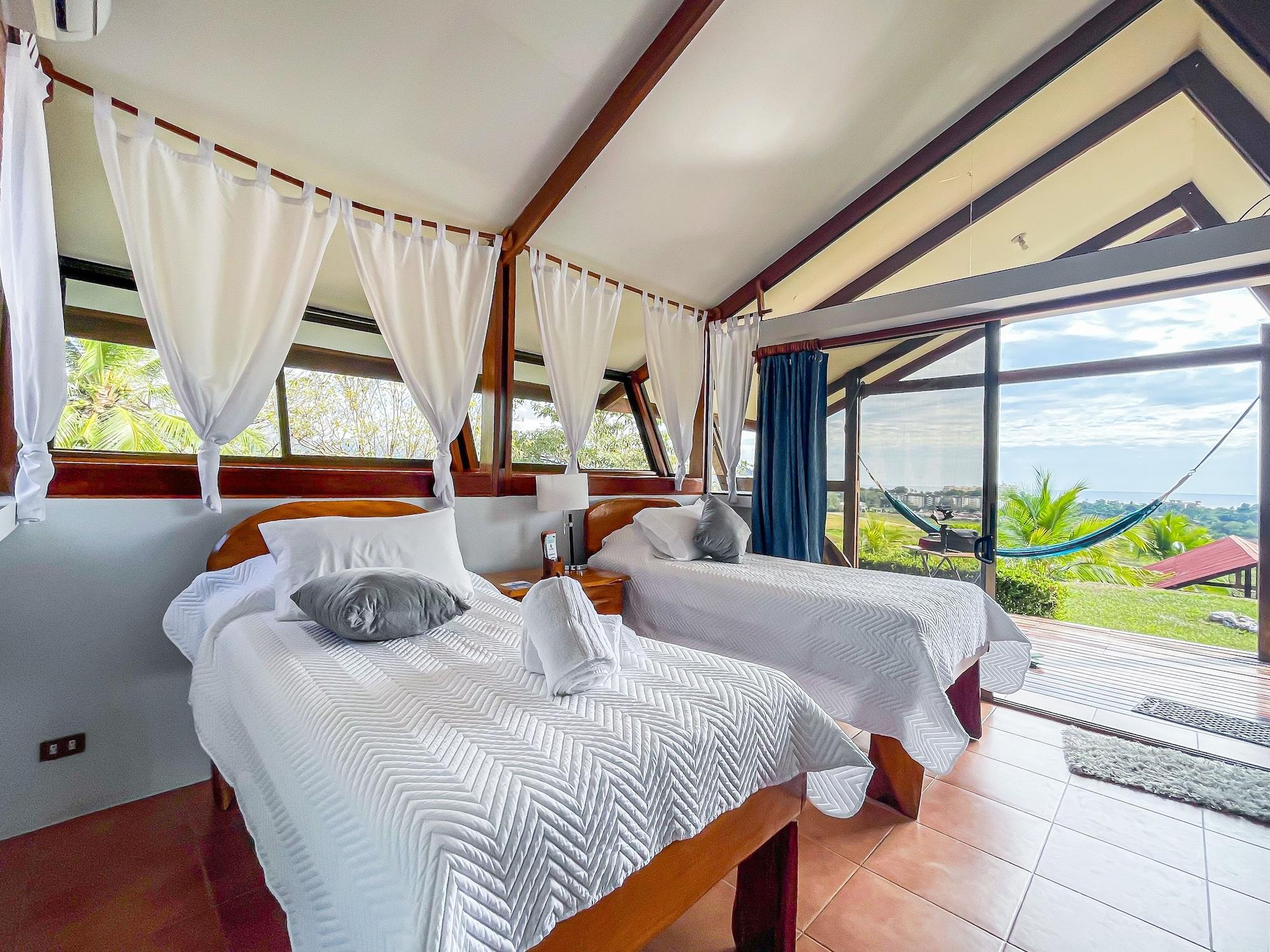Surf Synergy All-Inclusive Surf Retreat Хако Экстерьер фото
