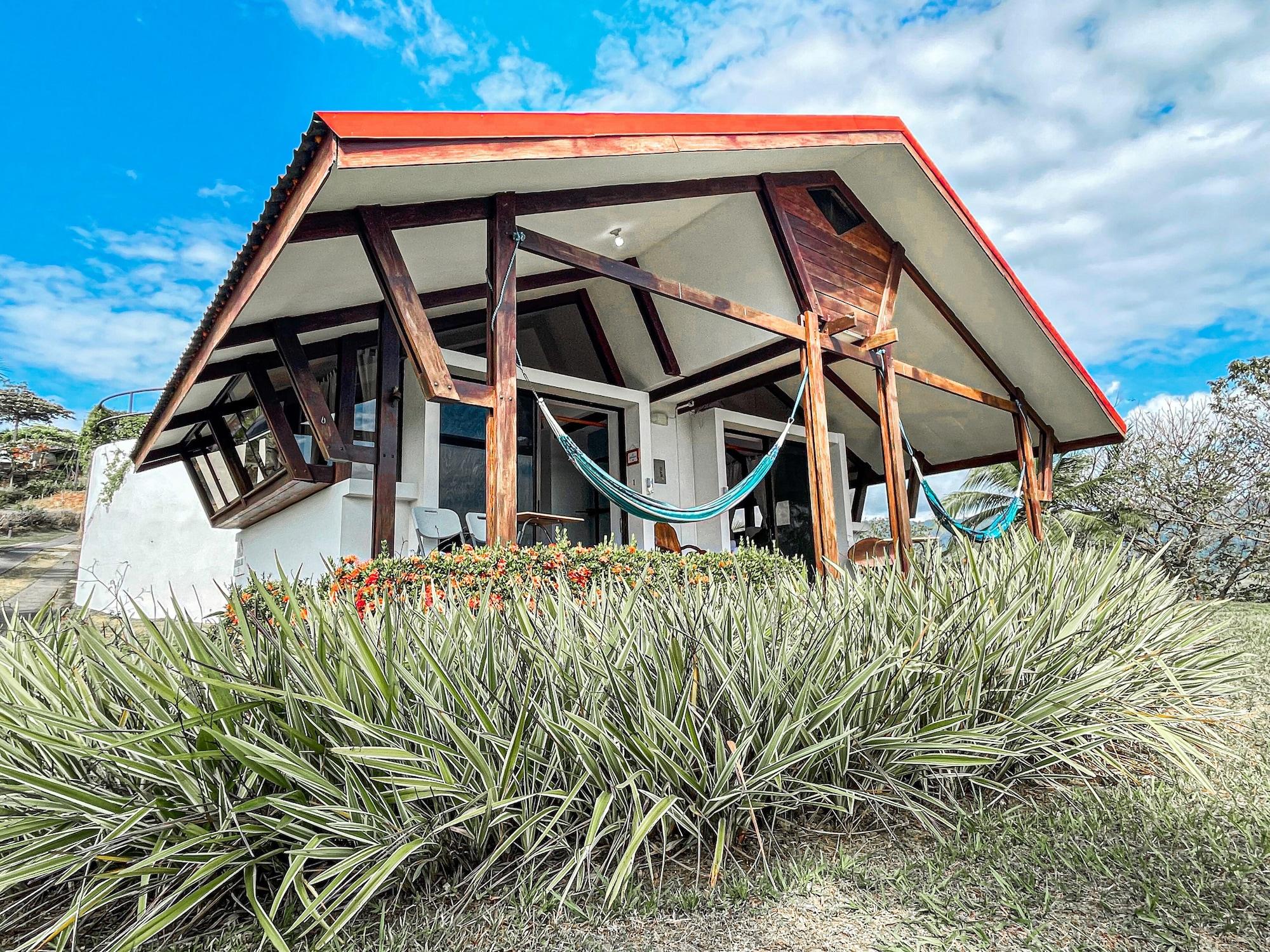 Surf Synergy All-Inclusive Surf Retreat Хако Экстерьер фото