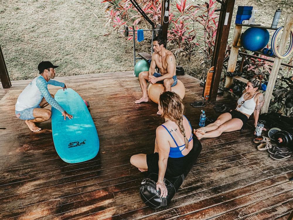 Surf Synergy All-Inclusive Surf Retreat Хако Экстерьер фото