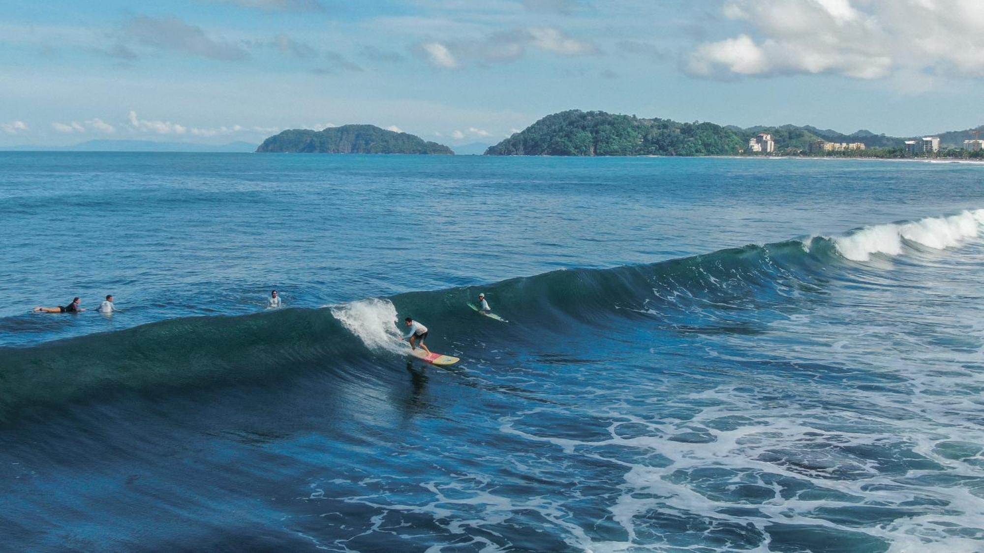 Surf Synergy All-Inclusive Surf Retreat Хако Экстерьер фото